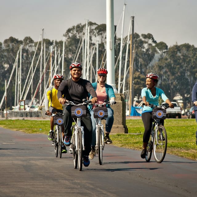 Golden Gate Bridge to Sausalito: Guided Bike Tour from San Francisco - Photo 1 of 4